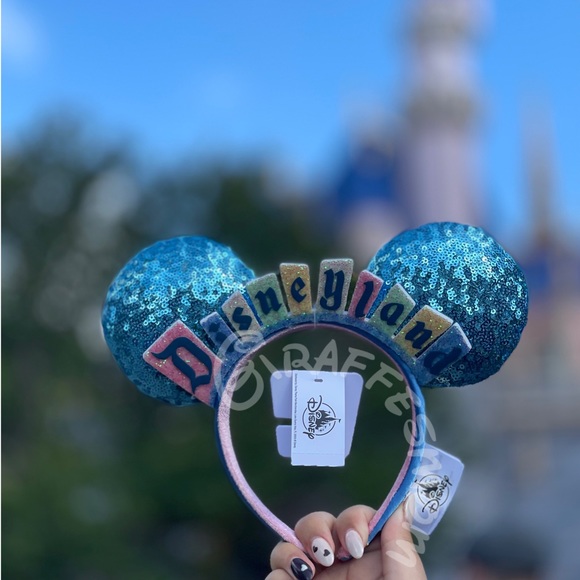 Disney Accessories - Disneyland Marquee Sign Headband